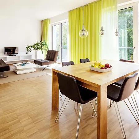 Midori - The Hotell Dossenheim